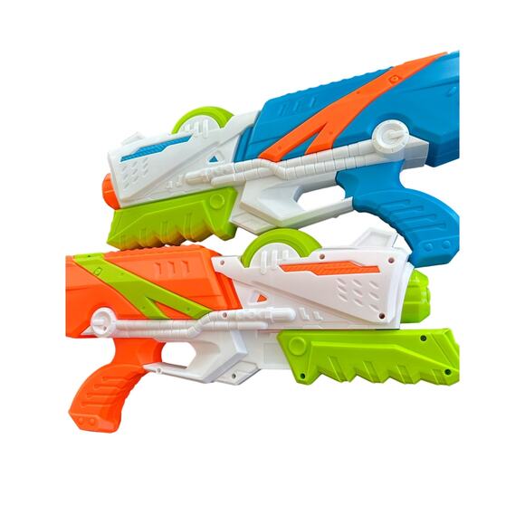 Lucky Doug Water cannon for Kids Adults, 2PCS Super Squirt . Water Blaster - Picture 3 of 5
